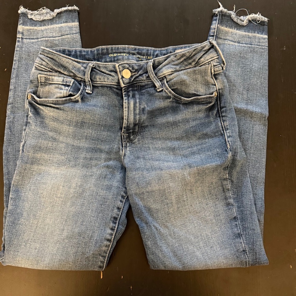 Old Navy Rockstar Mid-Rise Jeans Size 4 – Raw Edge Bottom